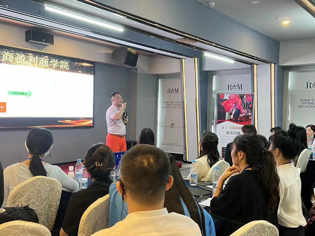 阿拉尔市美妆企业投资咨询(美妆企业投资咨询方案)